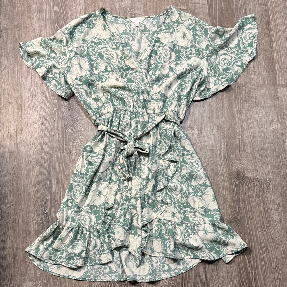 LC Lauren Conrad Green and White Floral Wrap Dress